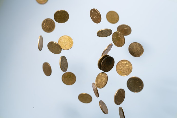小額から、余剰資金で始める