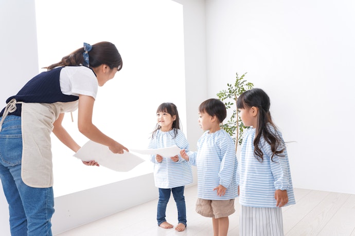 学校保健師|400~500万円が目安!養護教諭として働く選択もあり