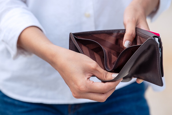 資金調達が達成できないと金銭的負担が生まれる