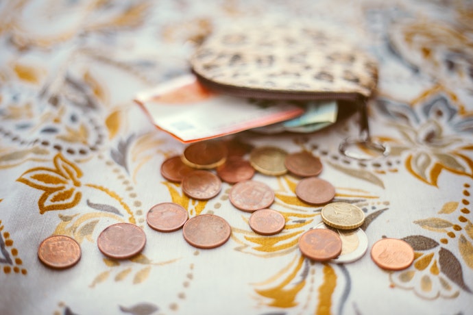 日本円に比べると金利は高いが儲けるのは難しい