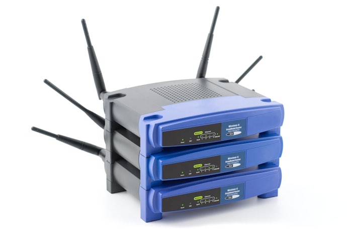 ルーターを増設すると周辺機器を購入する手間が増えてしまう