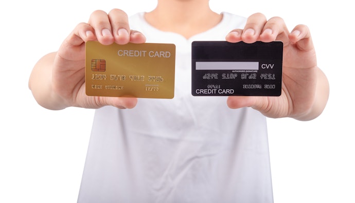 クレジットカードの裏面には必ずサインを。万が一のときに補償が受けられない