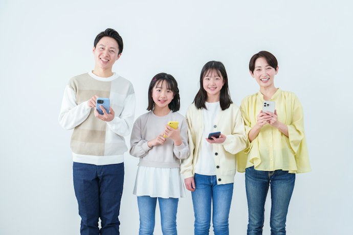 LINEMOに家族割はない|家族間通話も割引なし