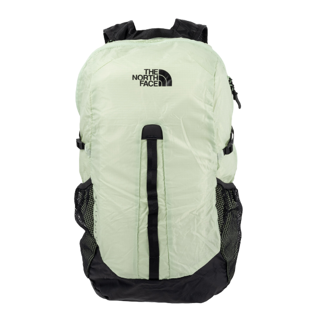 ノースフェイス　軽量　折りたたみ　リュック 秋旅に+1で荷物問題を解決！「ノースフェイス」の折りたたみ