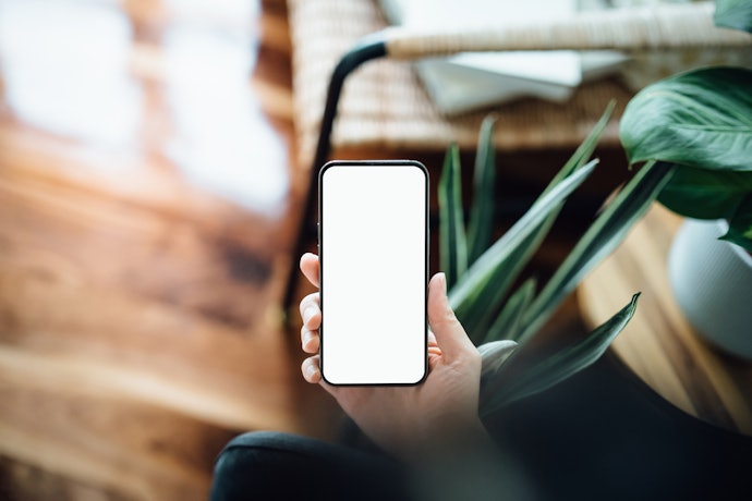 UQ mobileの速度制限はデータチャージで解除が可能