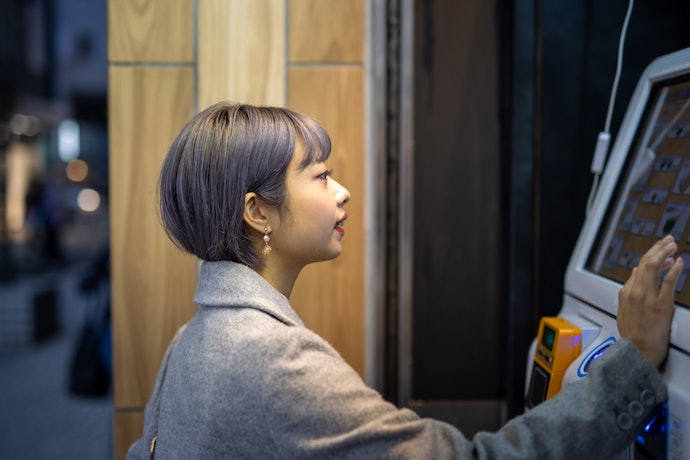クレジットカードで切符を買えるかは鉄道会社によって異なる