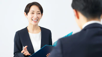 選び方②:行きたい業界職種に強い転職エージェントも併せて使おう