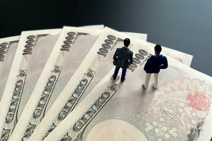審査なしをうたう業者は違法なヤミ金の可能性が高い