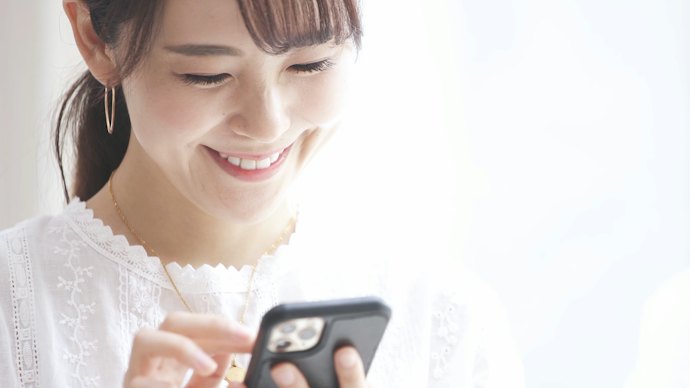 安く使いたいならLINEMO、店舗サポートを受けたいならワイモバイルがおすすめ