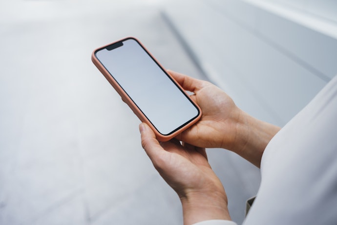 楽天モバイル以外で電話番号を変更したいなら?人気格安SIMに注目