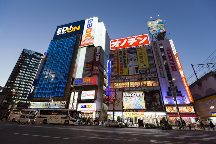 家電量販店でインターネットを契約しても、お得とは限らない