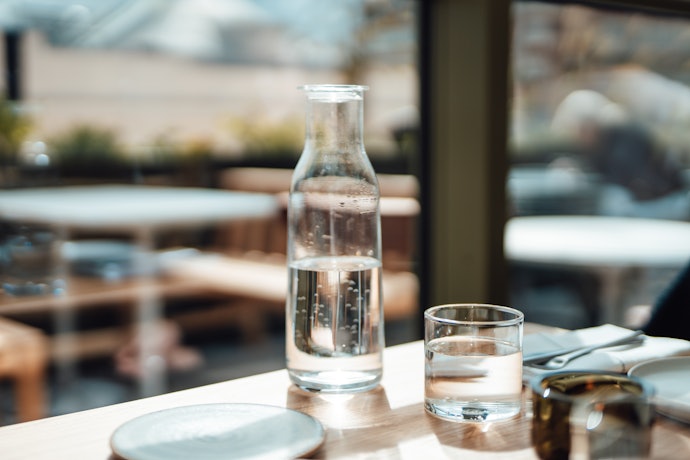 塩素を取り除くと細菌が繁殖しやすくなるため早めに飲み切ろう