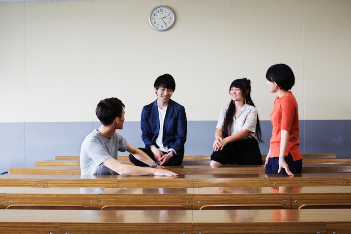 FXは大学生でもできる?20歳以上でないと厳しい?