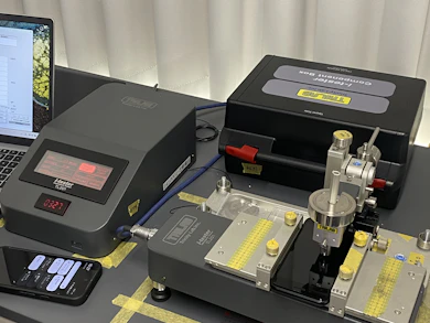 【LAB(社内)で検証を開始】ガラスフィルムとしての質はどうなのか。検証を開始します