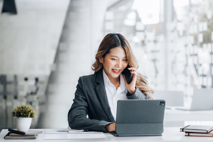 転職サイトからの連絡はなぜ多い?