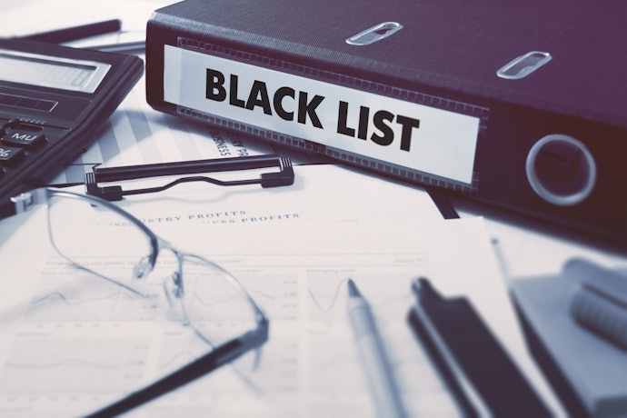 ブラックでも審査なしで10万円を借りる方法はある?