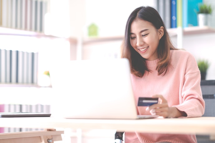 デメリットはやや手間がかかること。ただし、今はネットで手続きも可能