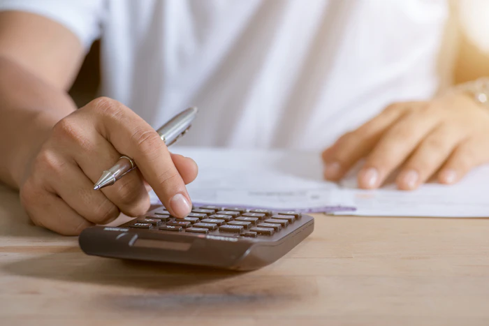 38歳の平均年収はいくら?中央値と男女別・職種別のちがいを解説