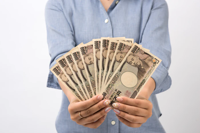 手取り20万は額面でいくら?生活費の目安と収入アップの方法を紹介