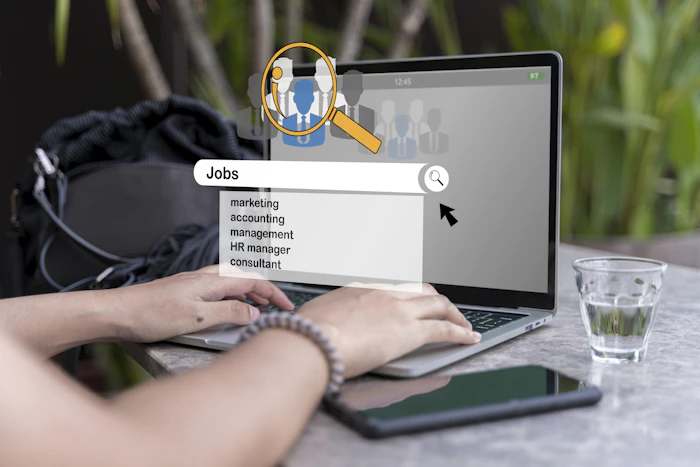 転職サイトは登録だけでもいい?登録時の注意点や使い方を解説