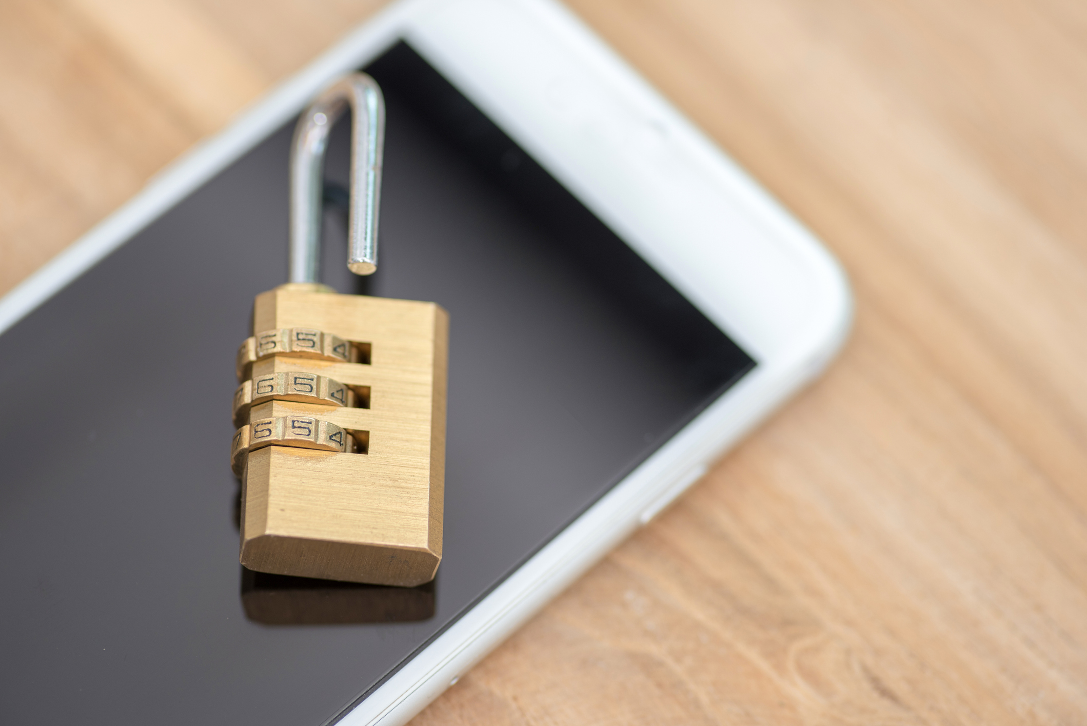 008253◆◇1スタ UQmobile SIMロック解除済み Apple iphone 6s 32GB MN0W2J/A スペースグレイ 中古品◇◆