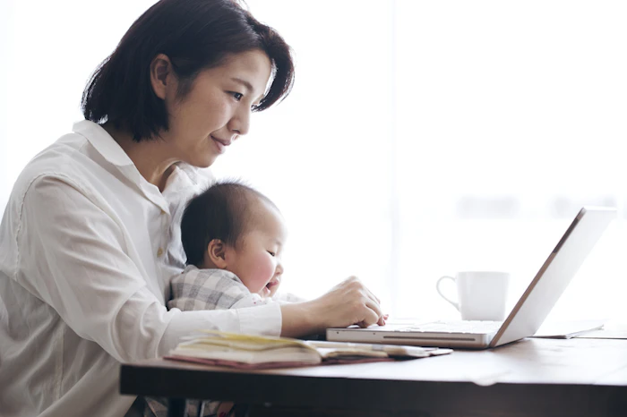 FX初心者の主婦でも稼げる?メリットや注意点を解説