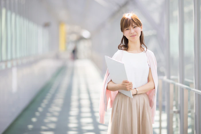 月収27万円の手取り額は?生活レベルや収入アップのコツを紹介