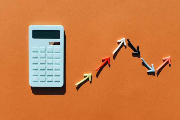 転職で年収が下がる?上がる?給料面で後悔しないために知っておきたいこと