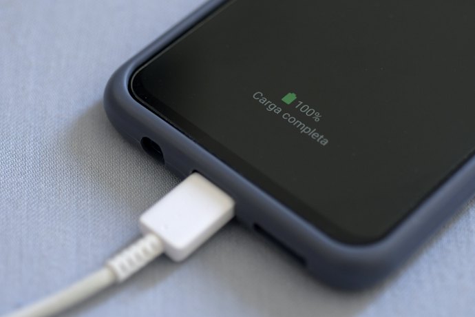 Ankerのモバイルバッテリーの使い方は?