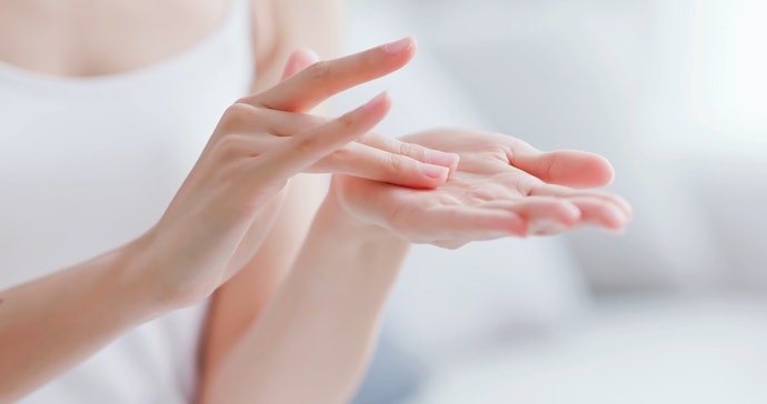 セラミド化粧水の効果的なつけ方は?