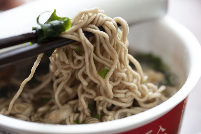 カップそばをおいしく食べるコツは?
