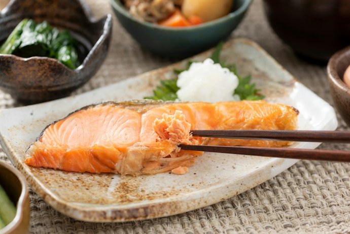 レンジで焼き魚をおいしく作るコツは?
