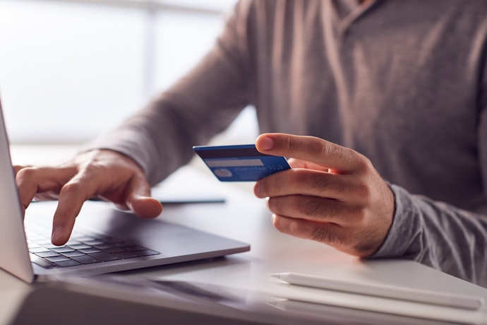 クレジットカードの100万円修行とは?