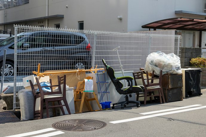 ゲーミングチェアの処分の方法は?粗大ゴミに出すといくらかかる?