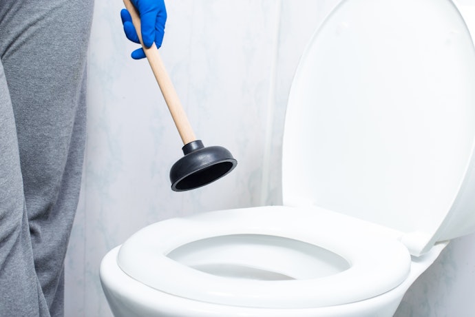 流せるおしりふきもトイレに詰まるって本当?詰まらないようにするには?