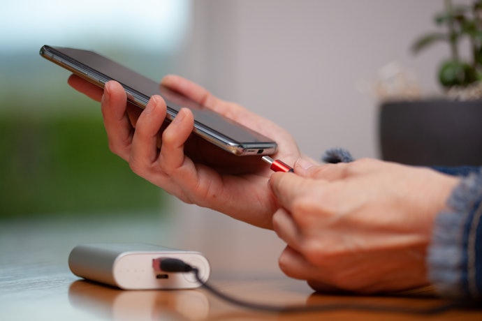 Ankerのモバイルバッテリーが充電できないときの対処法は?
