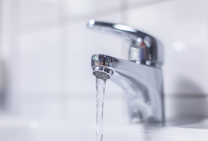 入れっぱなしはNG。水を腐らせない使い方は?