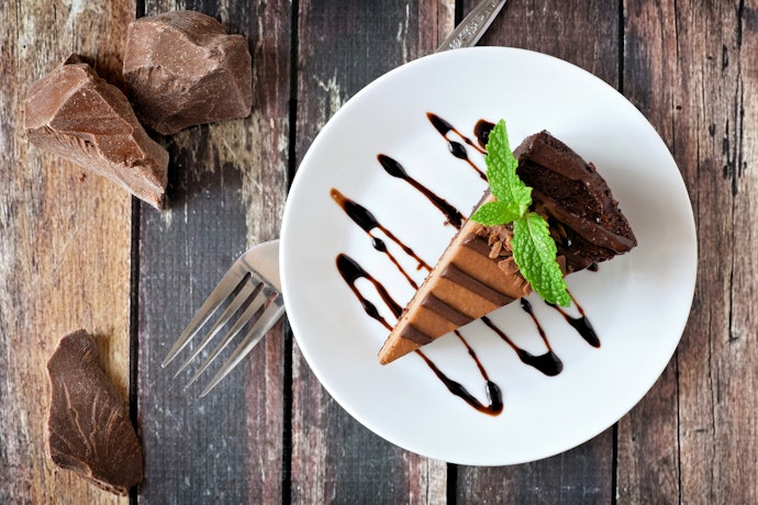 ケーキ皿・デザートプレートに上手に盛りつけるポイントは?