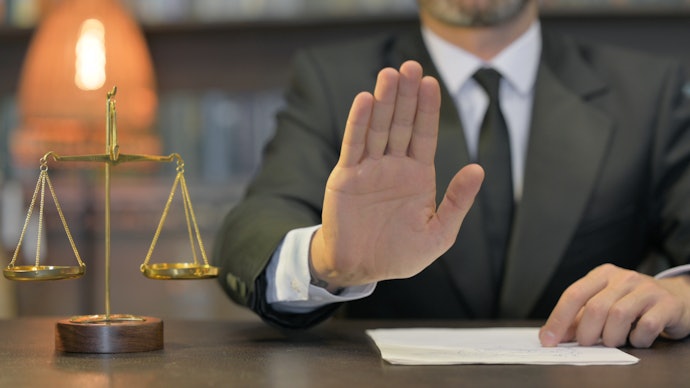 ネットのトラブル解決を依頼しても弁護士に断られるケースは?