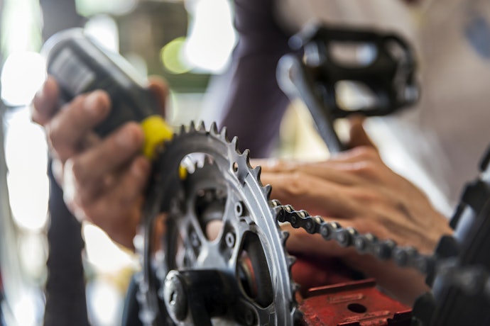 汚れを落としてから!自転車用チェーンオイルの使い方