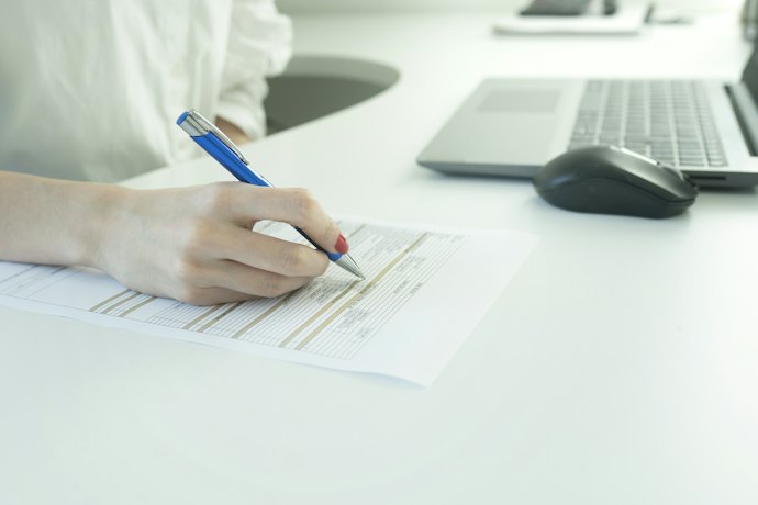 保険加入時の審査はなにをする?病気でも加入できる?