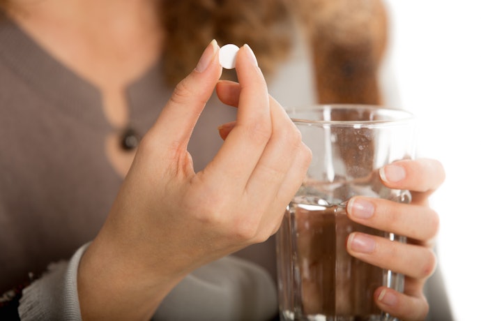 市販の頭痛薬の飲み合わせで気をつけることは?