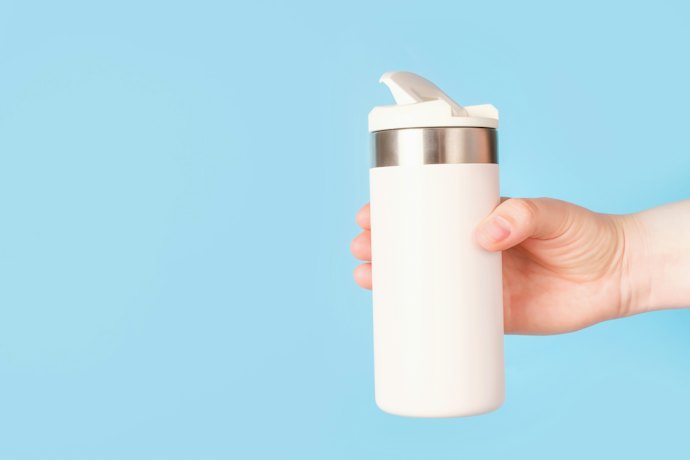スポーツドリンクは水筒に入れちゃダメって本当?
