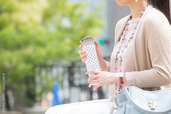 水筒を使った節約術や便利な活用法とは?