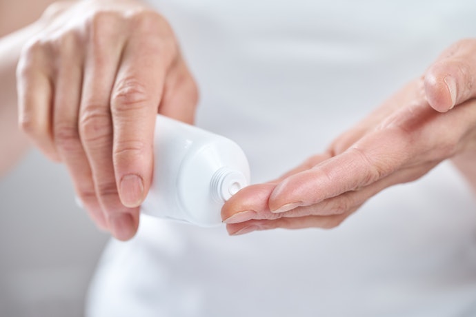 手汗制汗剤で効果的に手汗を抑えるコツは?