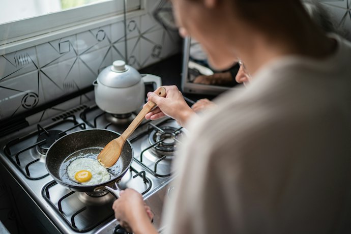 フッ素樹脂加工を長持ちさせるには?調理中に気をつけることは?