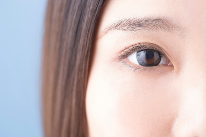 二重整形は永久に取れない?