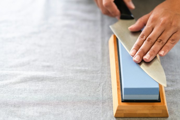 骨スキ包丁の研ぎ方は?