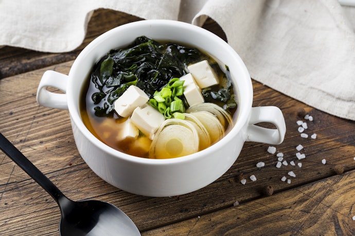 簡単アレンジでわかめスープをもっとおいしく!