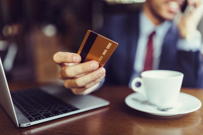 30代・40代の初心者におすすめのクレジットカードは?審査に通る?